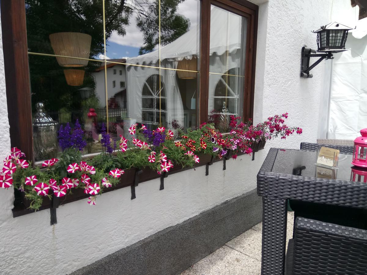 Hotel Gasthof Gaistal ลอยทัช ภายนอก รูปภาพ